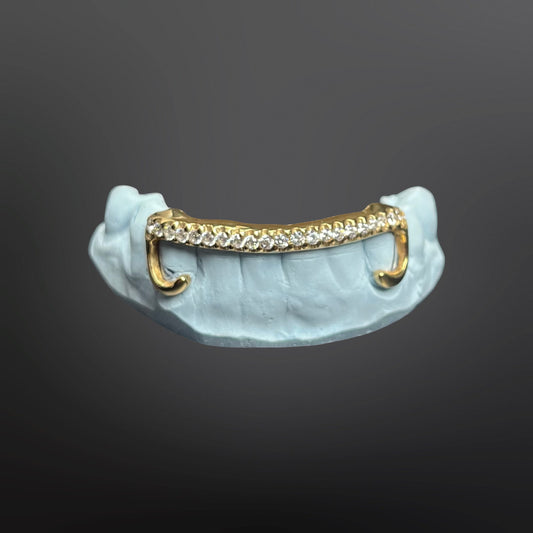 Iced Out Bar With Hooks Six Teeth Bottom Set Silver