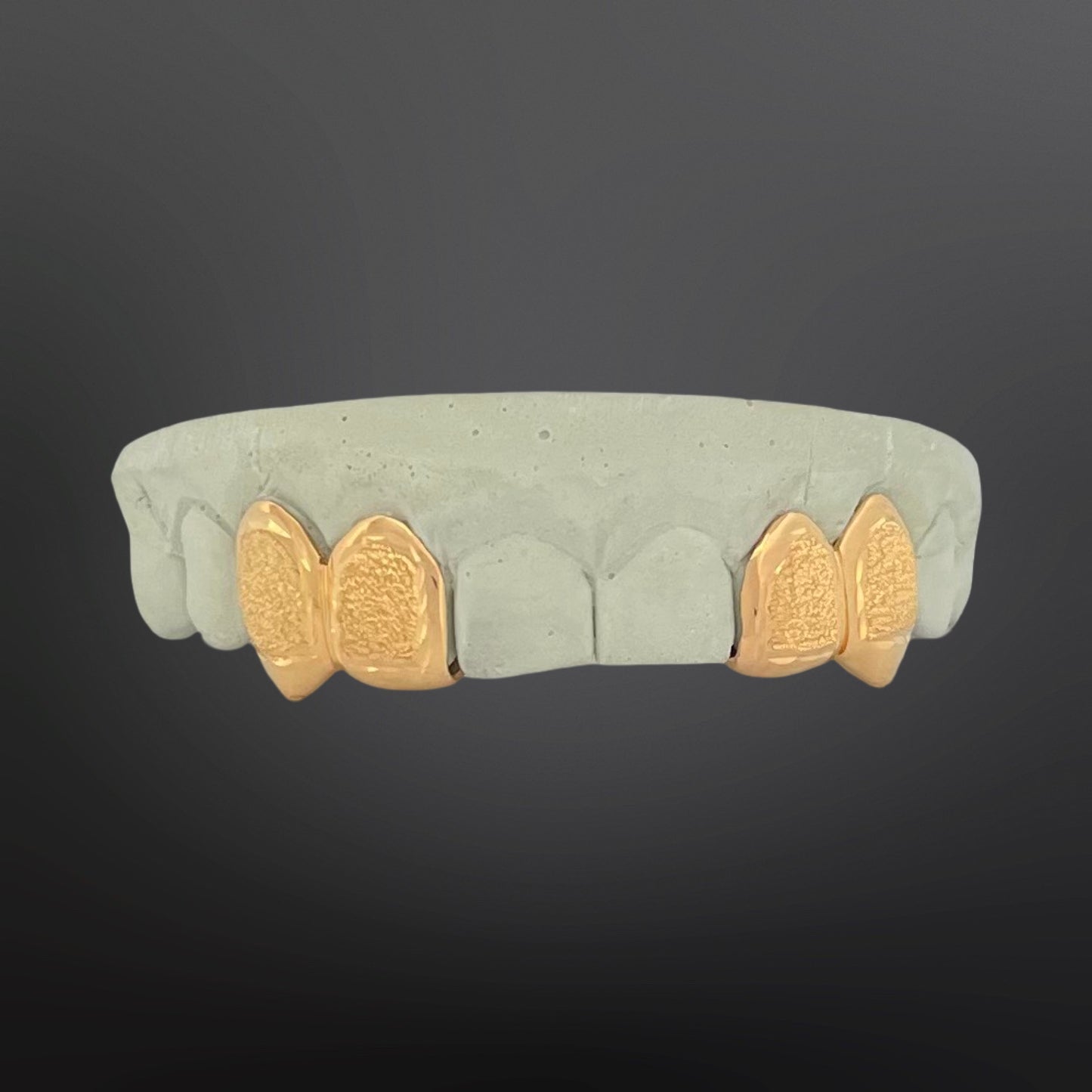 Solid Frames And Diamond Dust Center Four Teeth Top Set With Back Bar Silver Yellow