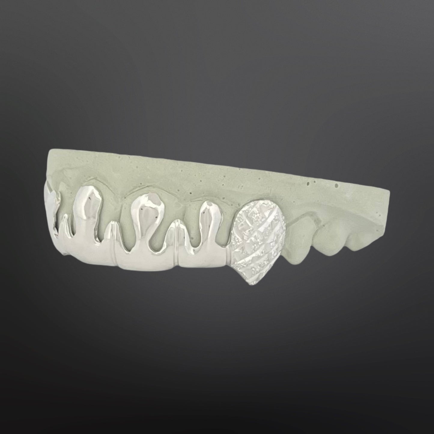 Solid Fang With Diamond Cuts And Diamond Dust And Drip Design Middle Six Teeth Top Set Silver