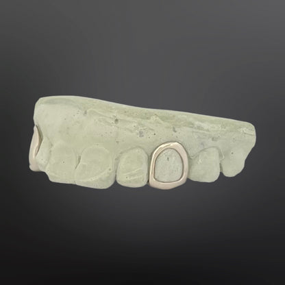Solid Plain Open Face Fangs With Back Bar Silver