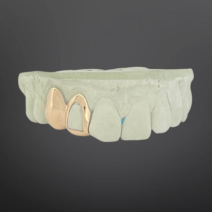Solid Plain Fang And Open Face Two Teeth Top Set Natural Gold