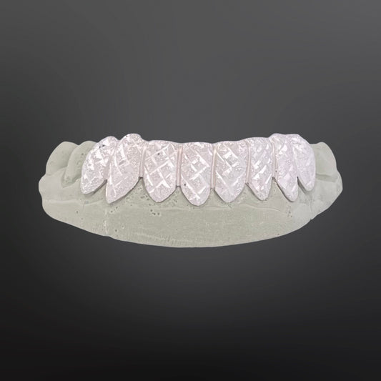 Diamond Cuts and Diamond Dust Eight Teeth Bottom Set Silver