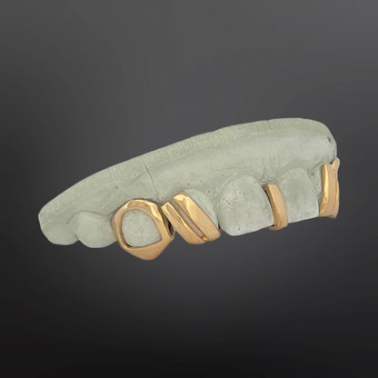 Open Face Fangs And Wing Design And Gap Space Filler Four Teeth Top Set Silver Yellow