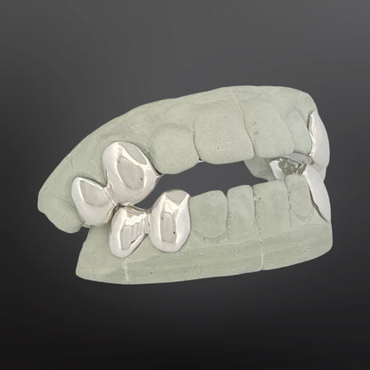 Solid Plain Four Teeth Top And Four Teeth Bottom With Back Bar Full Set Silver