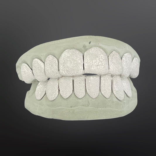 Diamond Dust With Perm Cuts Eight Top Eight Bottom Full Set Silver