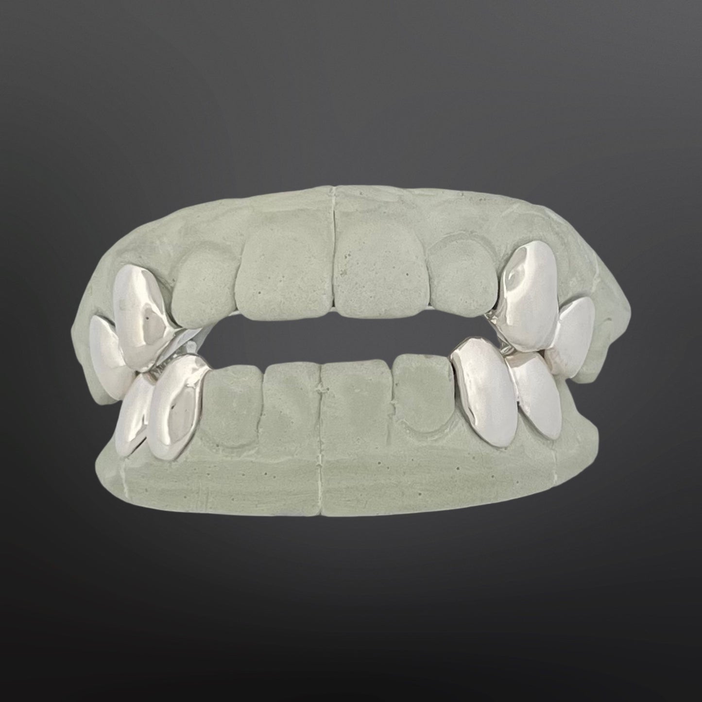 Solid Plain Four Teeth Top And Four Teeth Bottom With Back Bar Full Set Silver